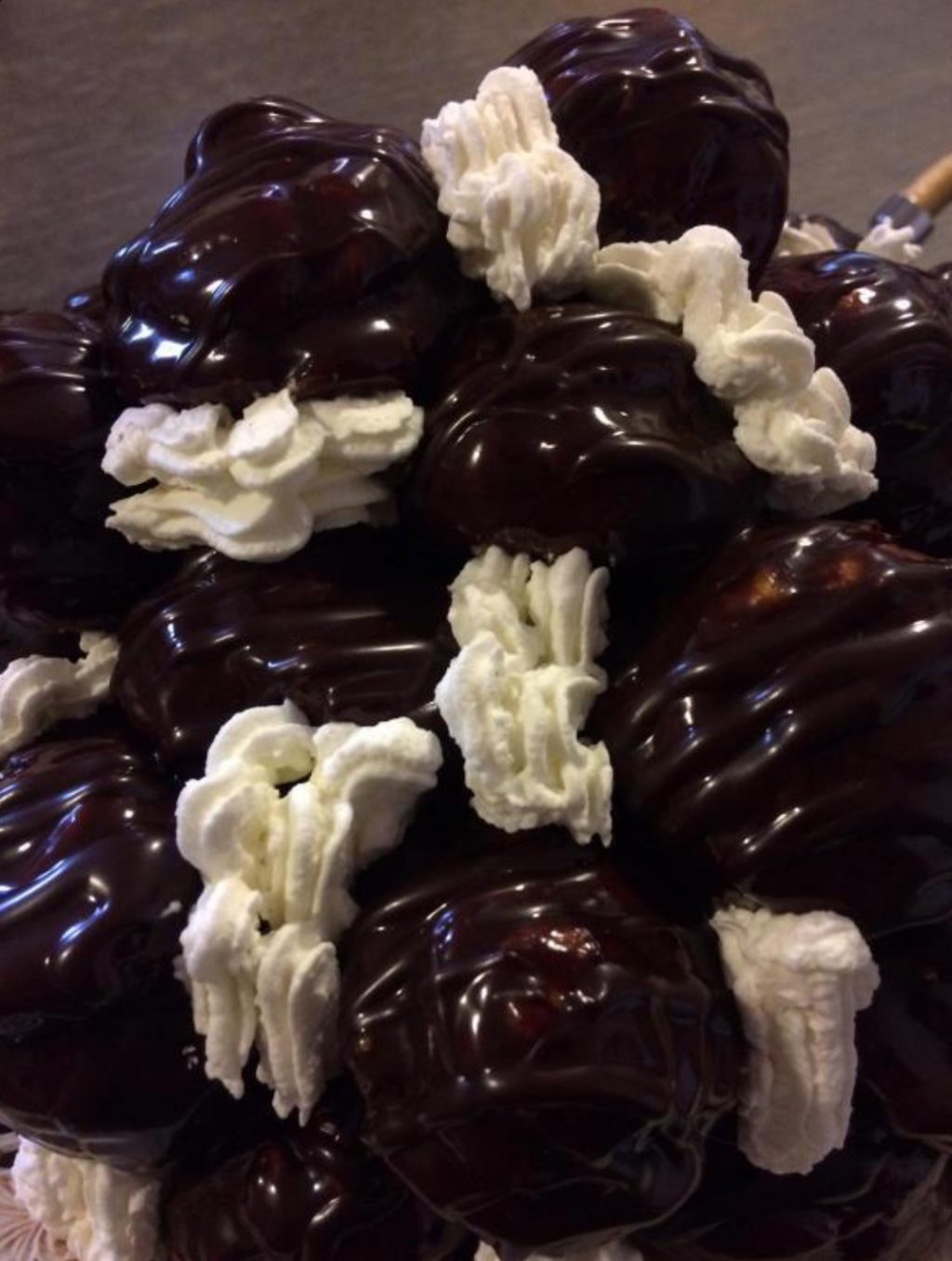 Profiteroles al Cioccolato