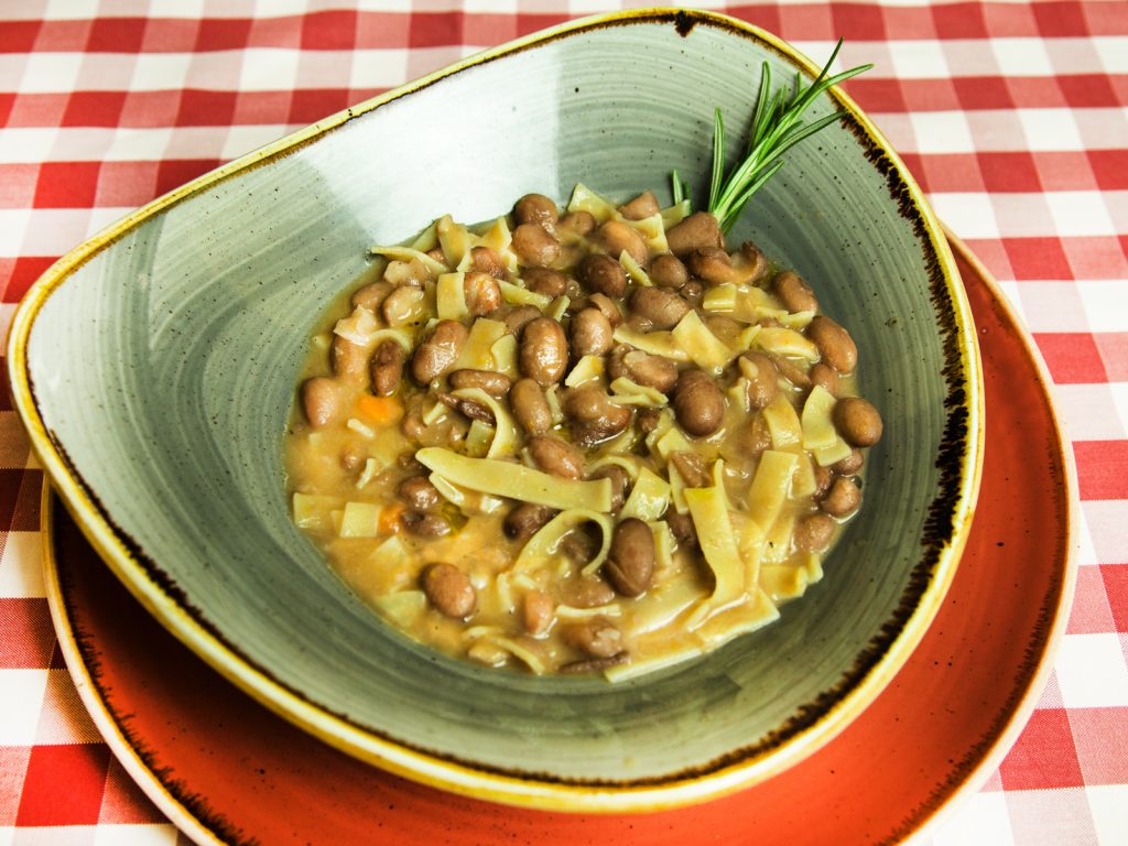 Tagliatelle Fatte in Casa con Fagioli