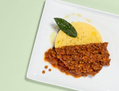 polenta e ragù vegano
