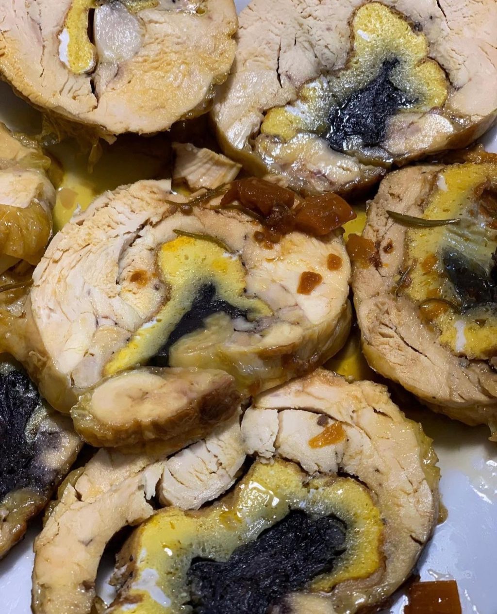 Arrosto di Pollo con Ripieno di Radicchio e Uova