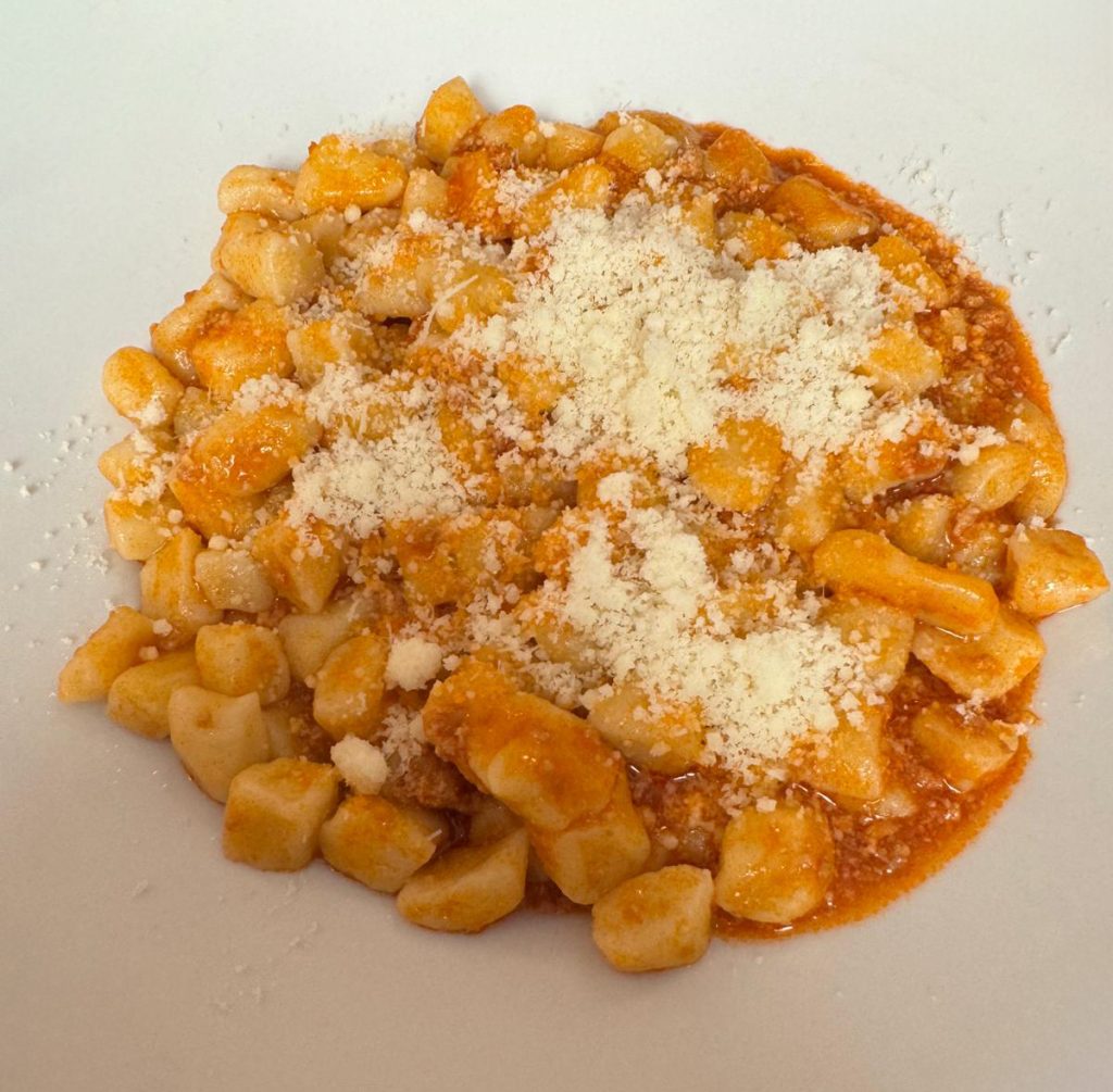 Gnocchi di Patate al Ragù Romagnolo