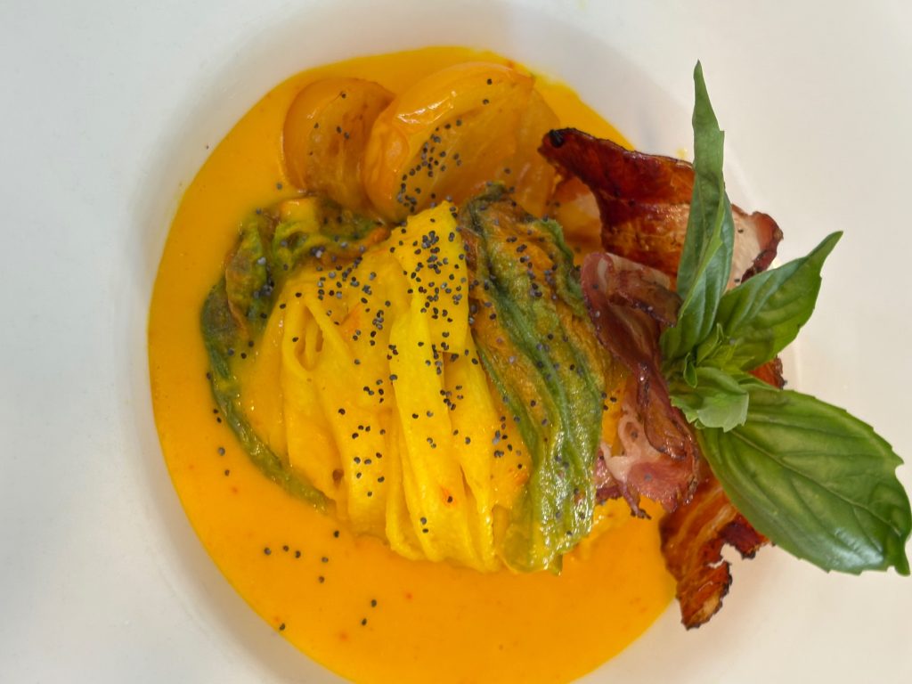 Tagliatelle con Pomodorini Gialli & Fiori di Zucca